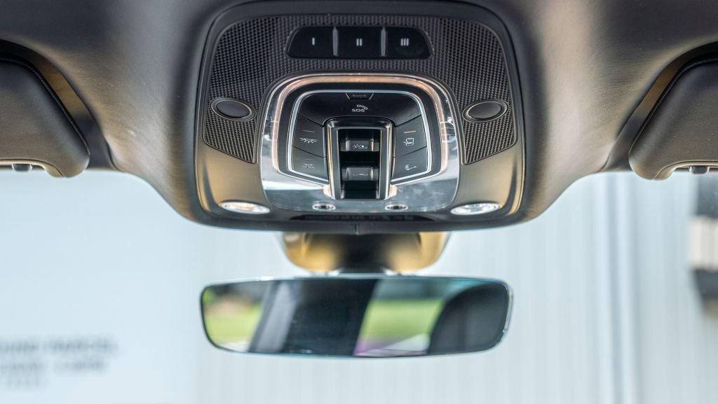 Used 2019 Bentley Bentayga image 49