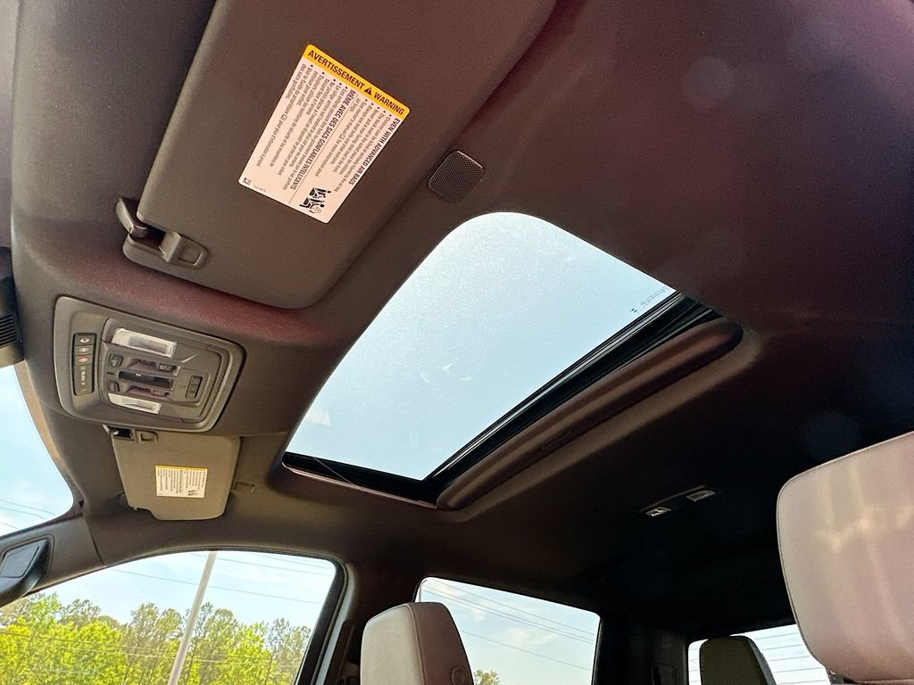 New 2026 GMC Sierra 1500 SLT image 11