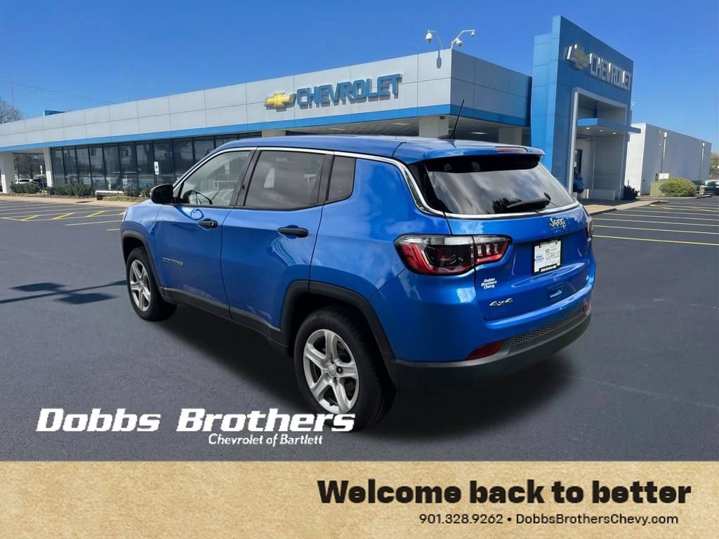 Used 2023 Jeep Compass Sport AWD/4WD image 5