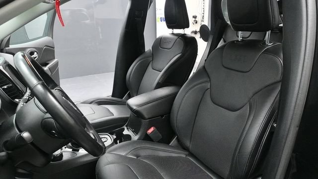 Used 2020 Jeep Cherokee Limited AWD/4WD image 27