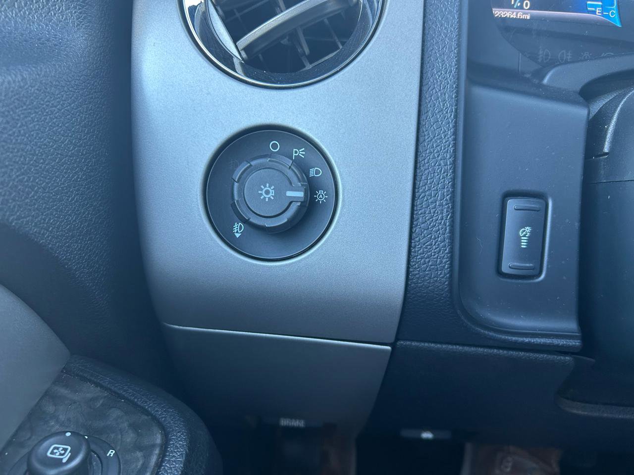 Used 2017 Ford Expedition EL Limited image 34