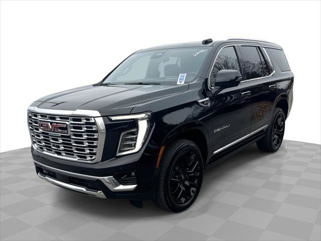 Used 2025 GMC Yukon Denali w/ Sun & Power Step Package