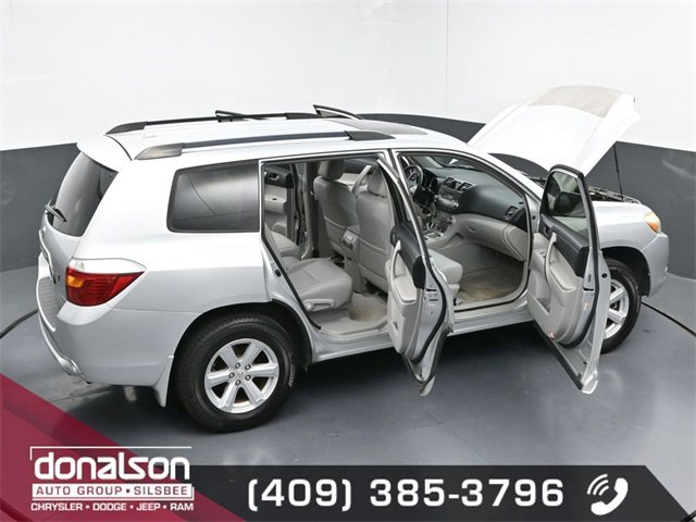 Used 2010 Toyota Highlander SE image 26