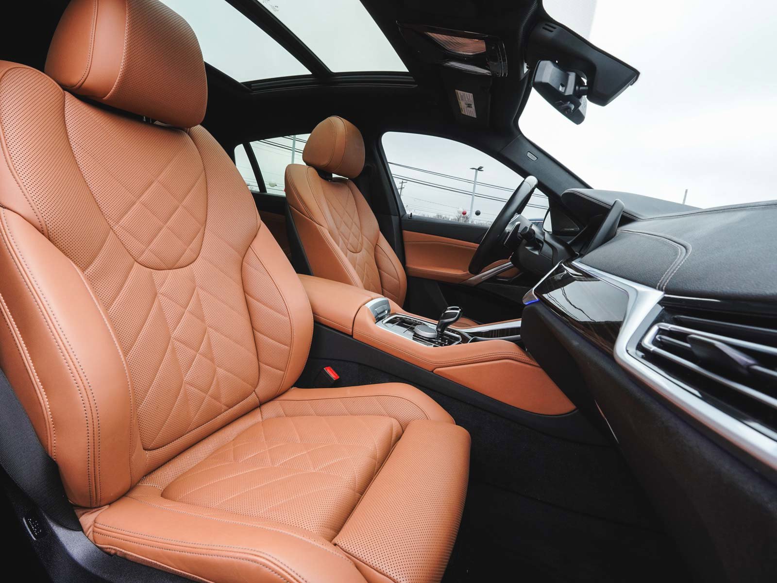 Used 2023 BMW X6 xDrive40i w/ M Sport Package image 39