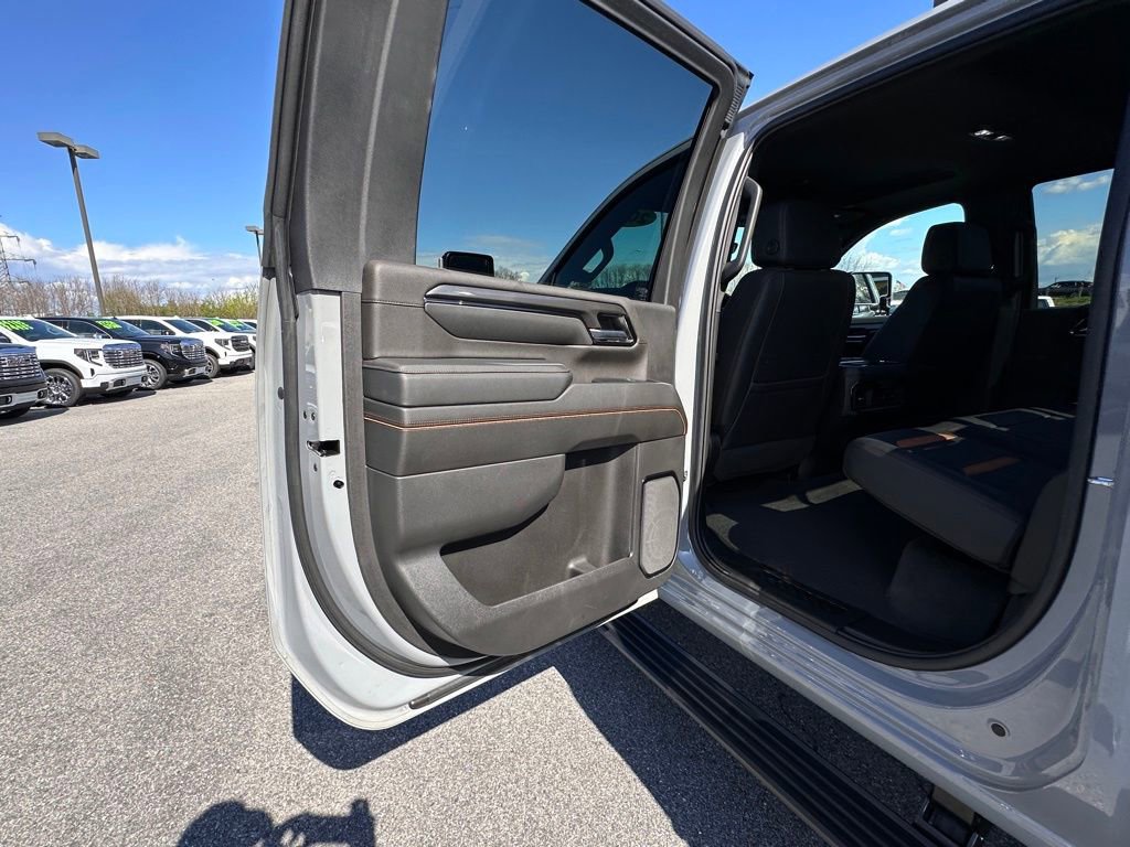 Used 2024 GMC Sierra 2500 AT4 w/ AT4 Premium Plus Package AWD/4WD image 27