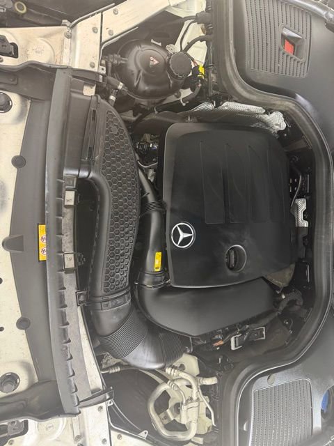 Used 2022 Mercedes-Benz GLC 300 4MATIC image 25