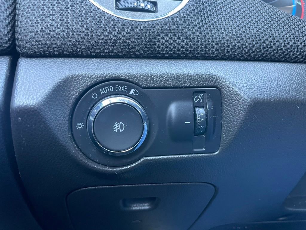 Used 2015 Chevrolet Cruze LT w/ Sun, Sound and Sport Package image 44