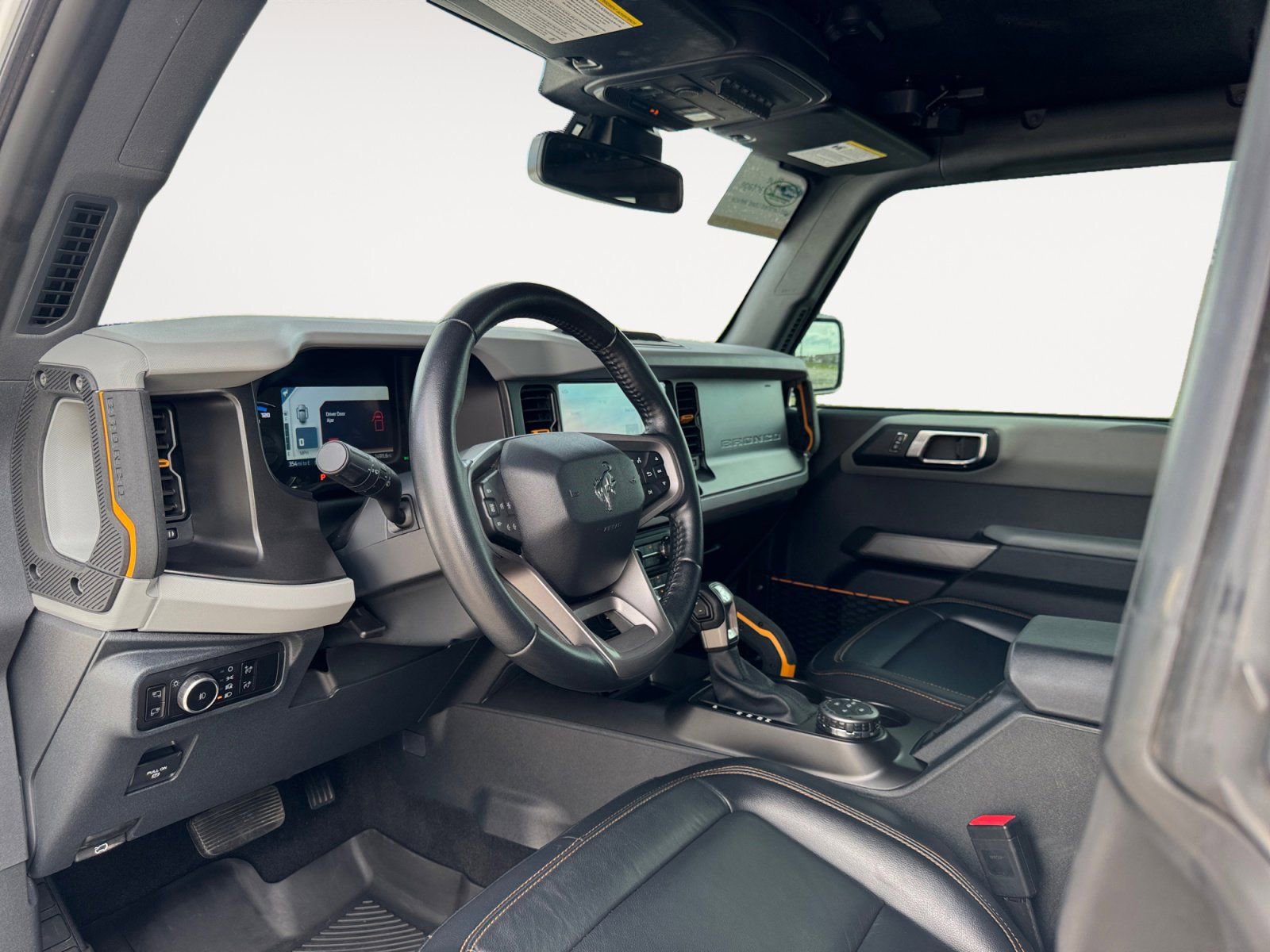 Used 2023 Ford Bronco Badlands w/ Sasquatch Package image 9