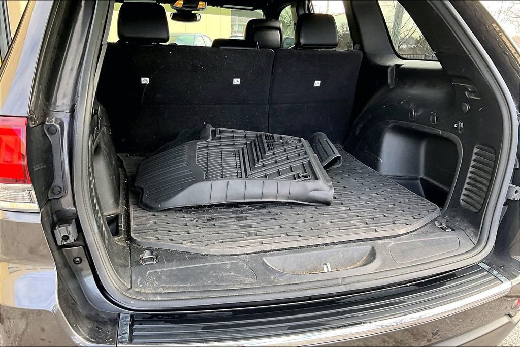 Used 2021 Jeep Grand Cherokee Limited image 33