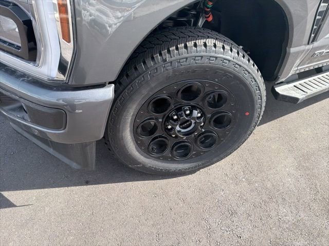 New 2026 Ford F350 Lariat w/ Black Appearance Package AWD/4WD image 10