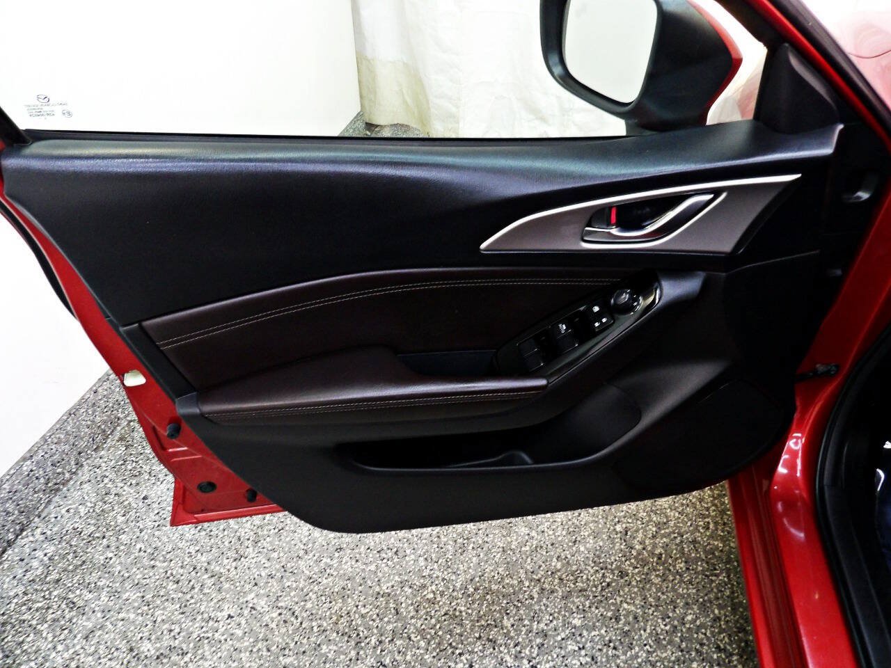 Used 2017 MAZDA MAZDA3 Touring FWD image 7