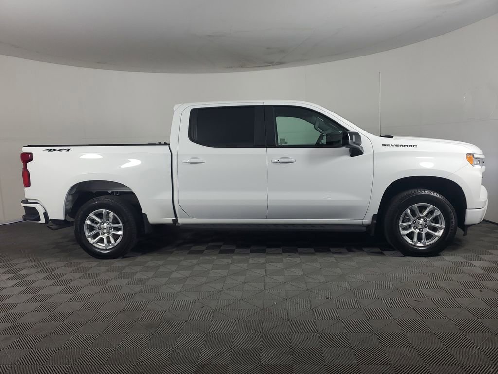 Used 2024 Chevrolet Silverado 1500 RST image 3