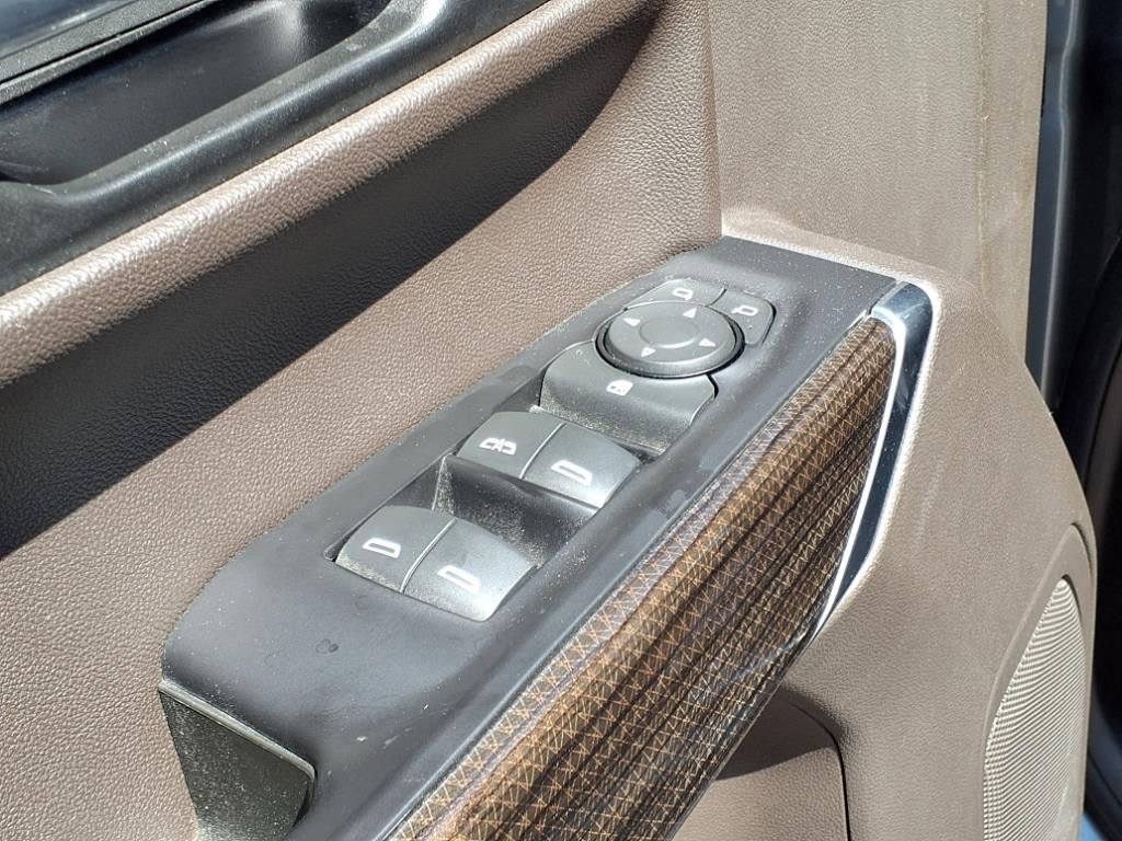 Used 2020 Chevrolet Silverado 1500 RST w/ All-Star Edition image 14