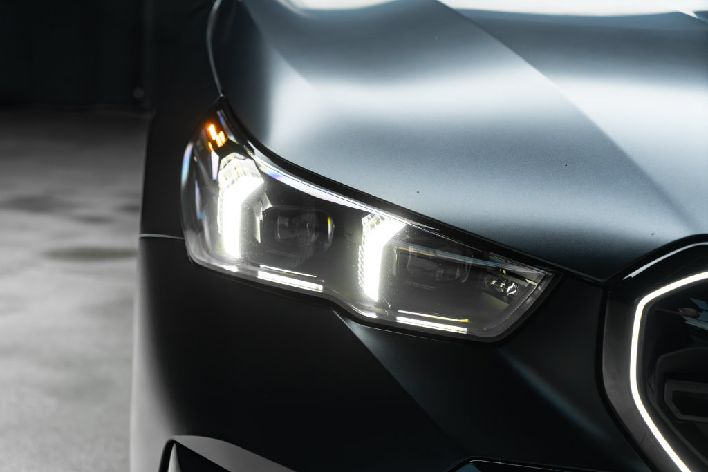 Used 2024 BMW i5 M60 w/ Premium Package AWD/4WD image 8