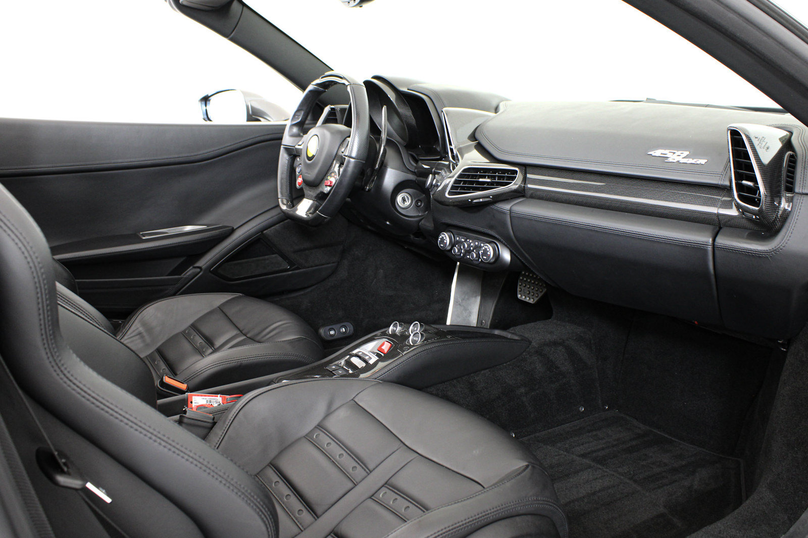 Certified 2013 Ferrari 458 Spider RWD image 32
