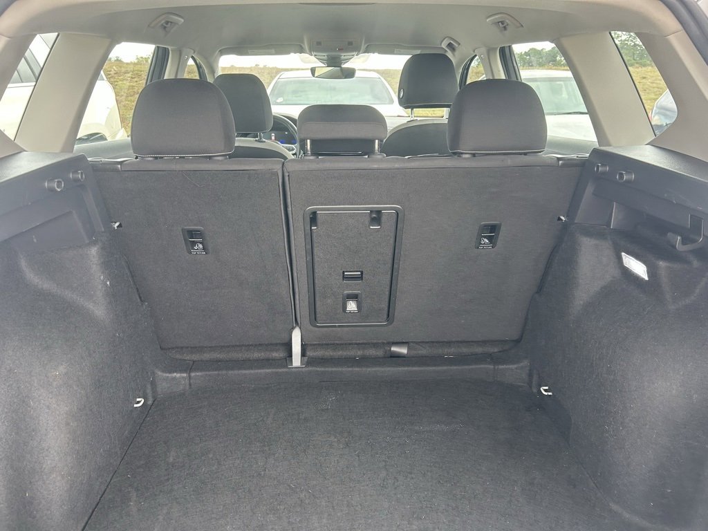 Used 2024 Volkswagen Taos S image 9