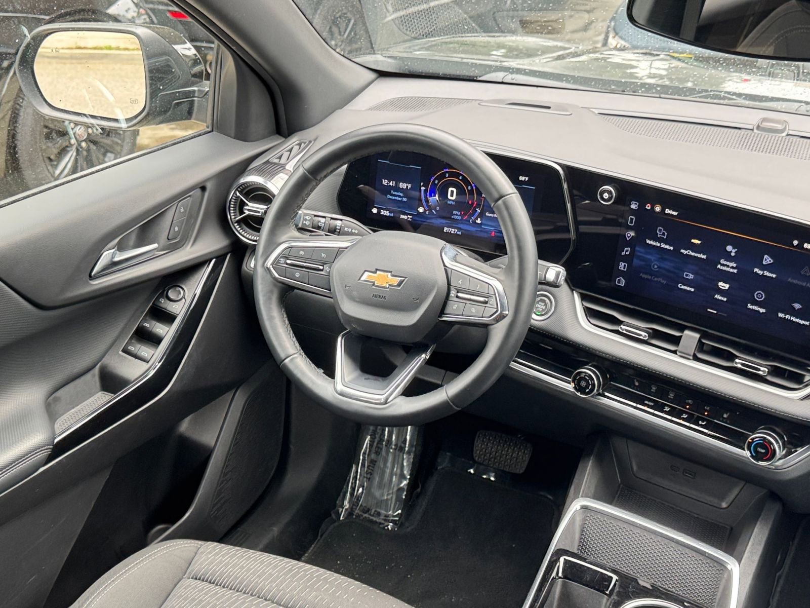 Used 2025 Chevrolet Equinox LT image 33