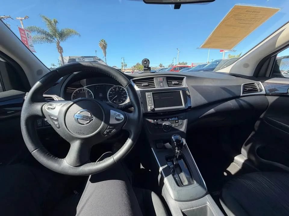 Used 2019 Nissan Sentra SV FWD image 6
