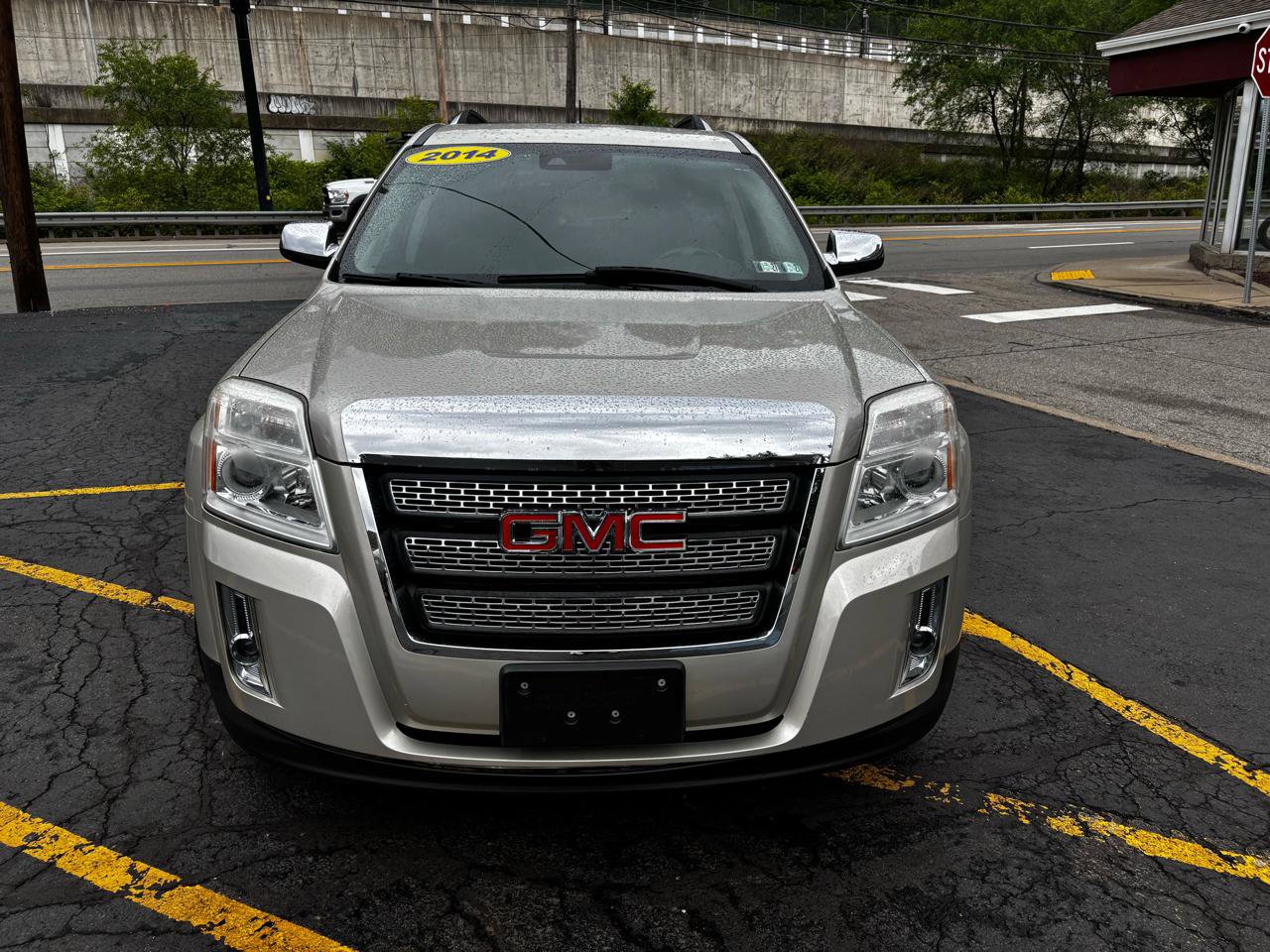 Used 2014 GMC Terrain SLT AWD/4WD image 2