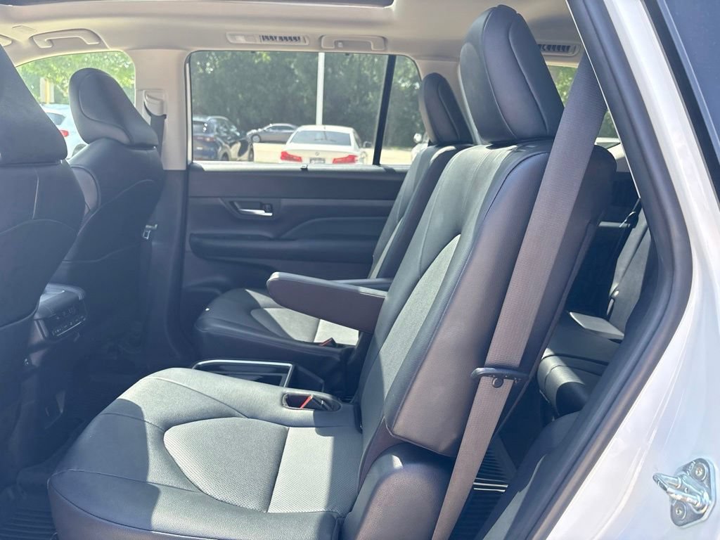 Used 2025 Toyota Grand Highlander AWD Hybrid image 22