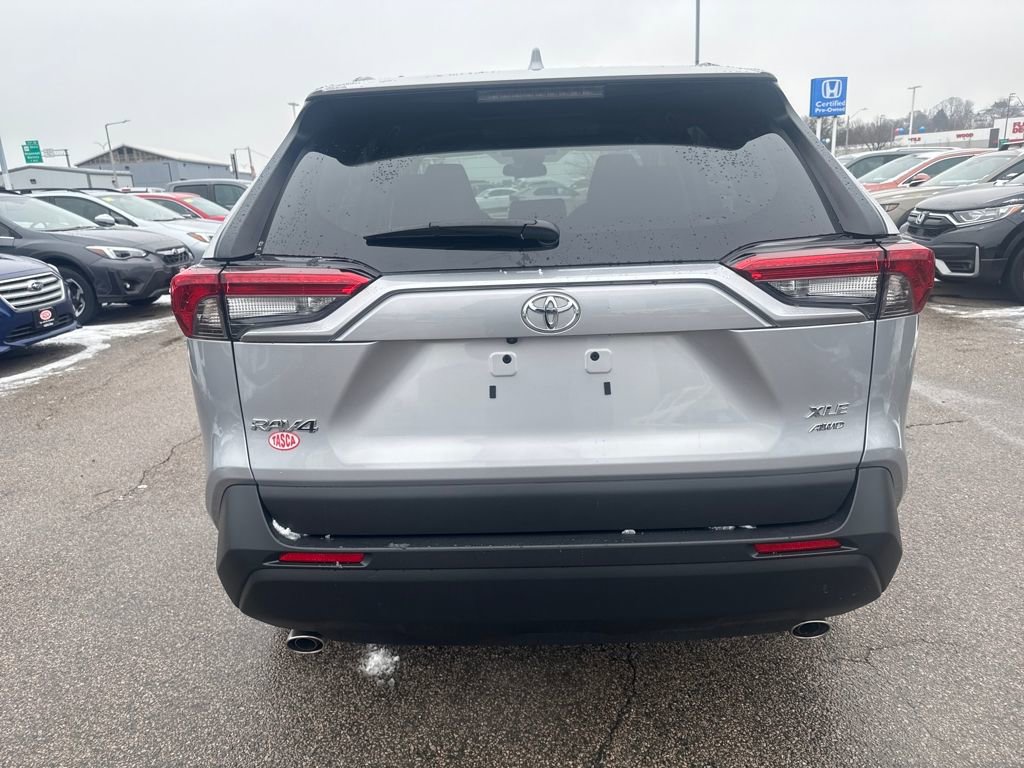 Used 2025 Toyota RAV4 XLE image 6