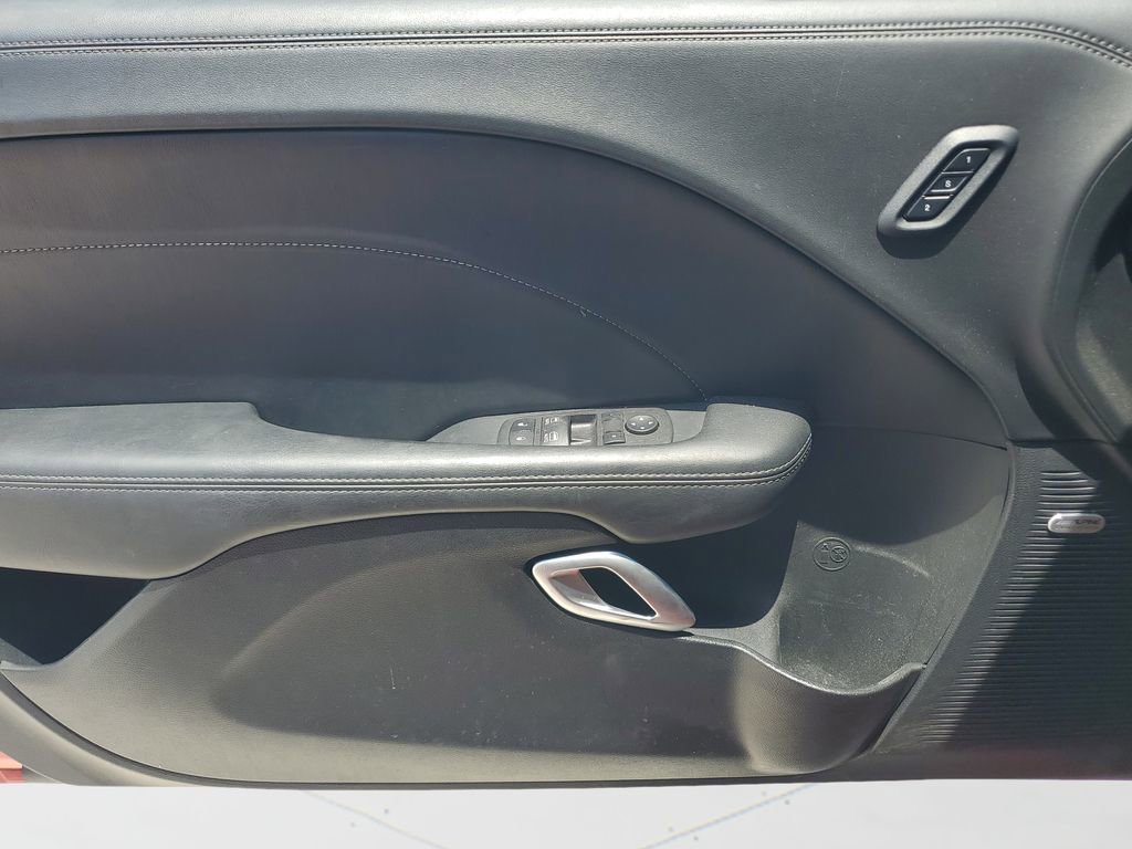 Used 2023 Dodge Challenger R/T w/ Plus Package image 18