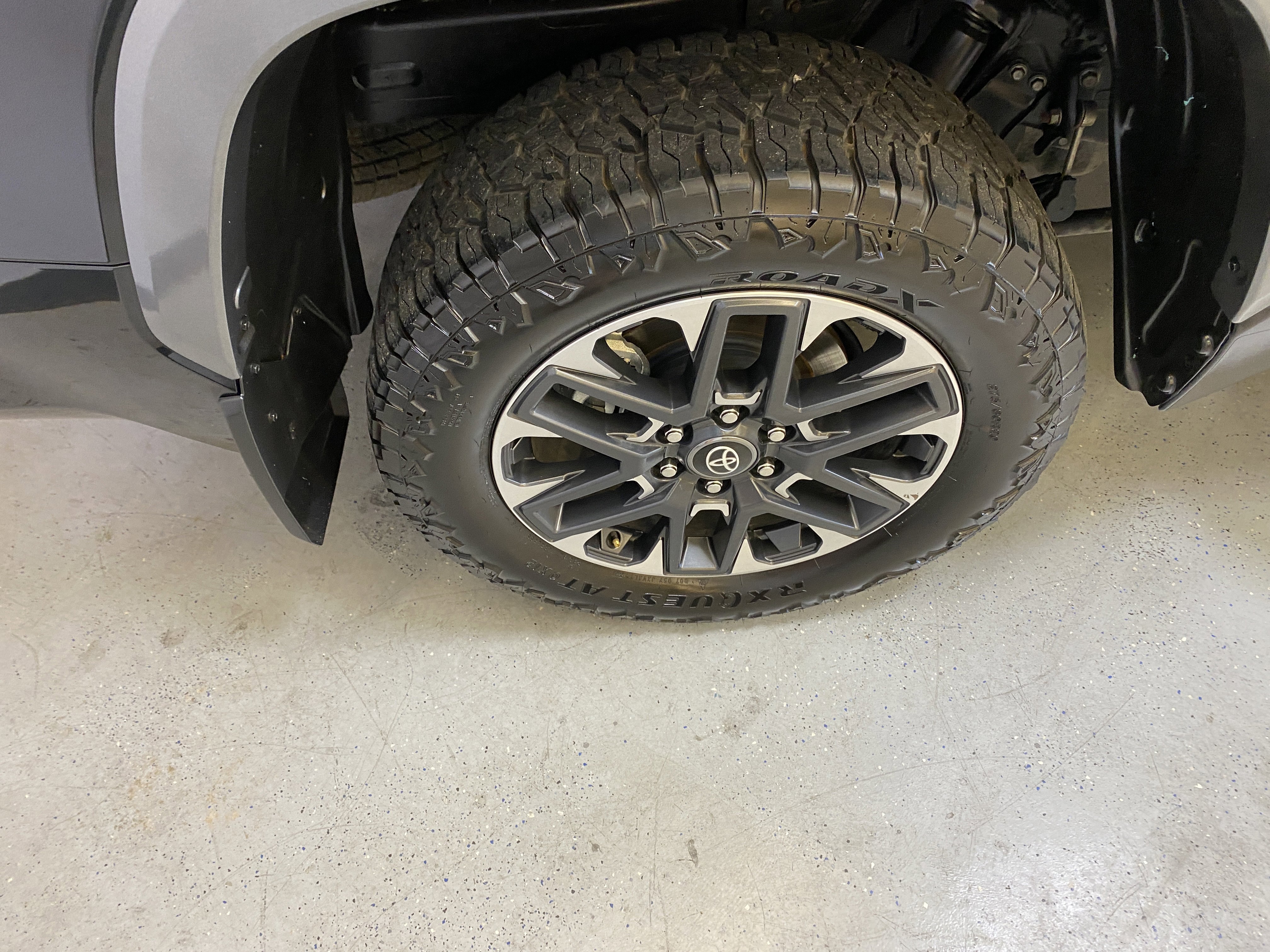 Used 2025 Toyota Tundra Limited w/ Power Package image 13