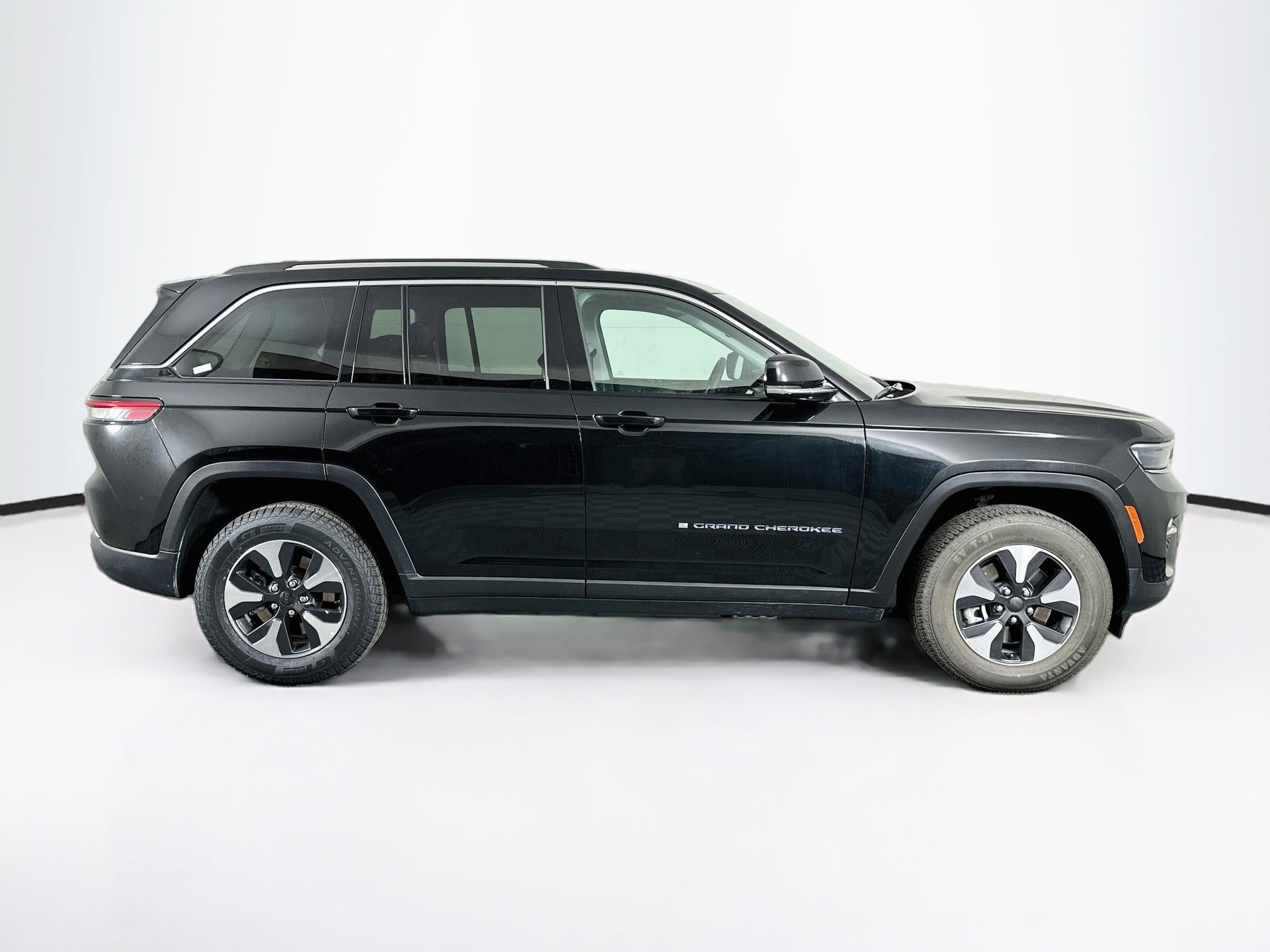 Used 2024 Jeep Grand Cherokee Limited 4xe AWD/4WD image 10