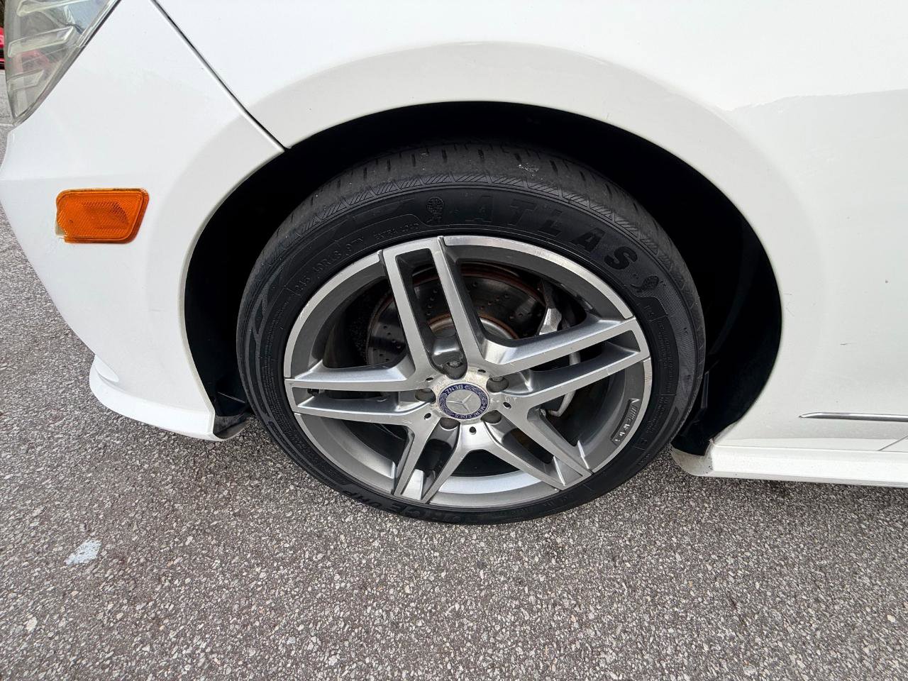 Used 2013 Mercedes-Benz E 350 Sedan image 29