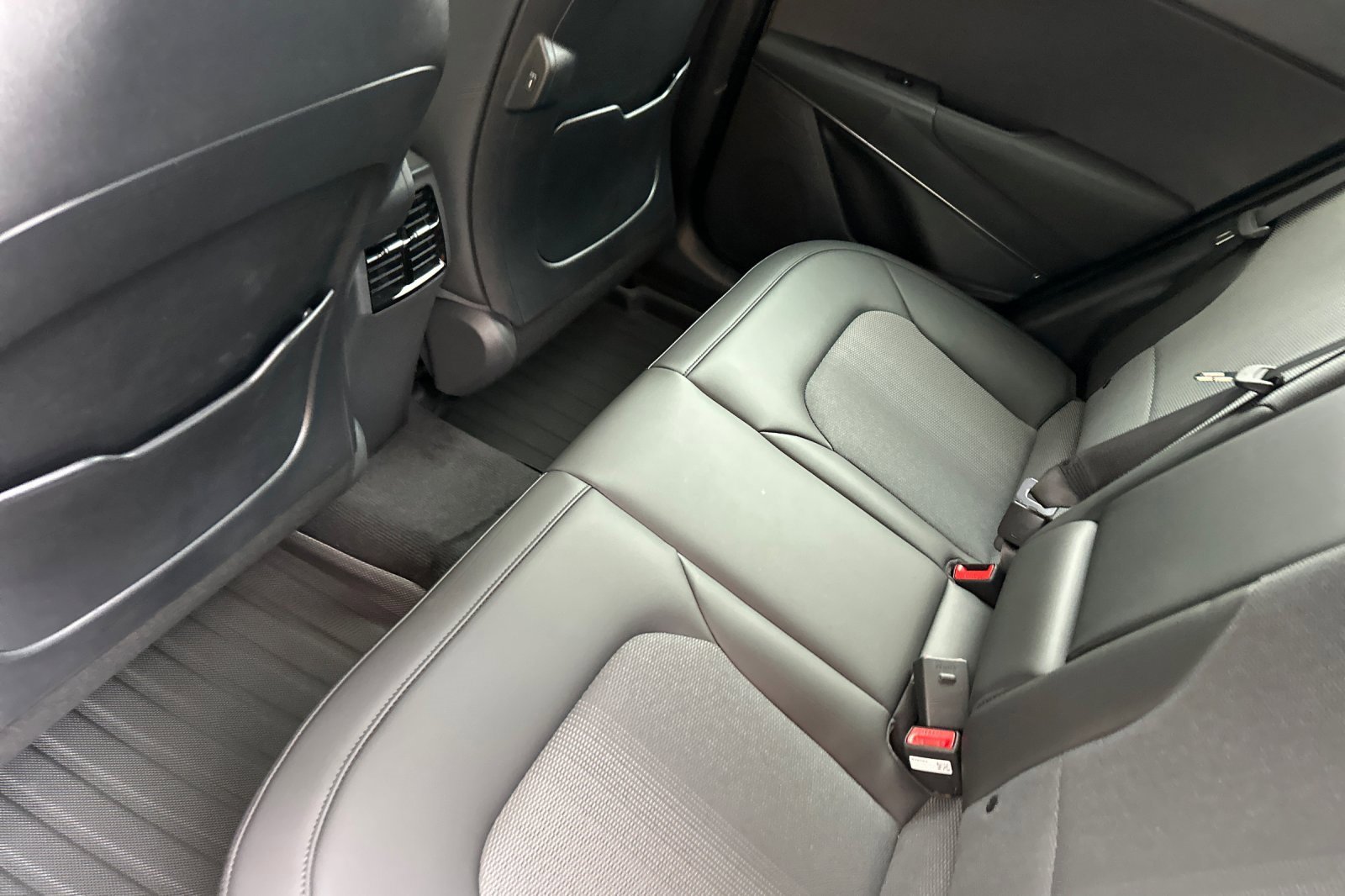 New 2025 Kia Niro EX image 8