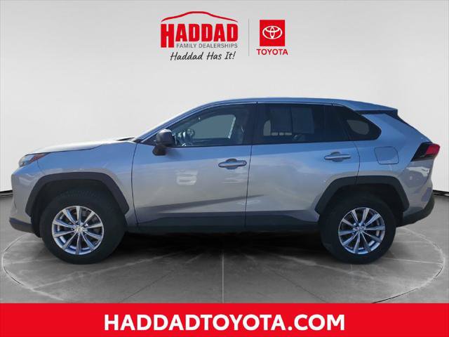 Certified 2023 Toyota RAV4 LE AWD/4WD image 2