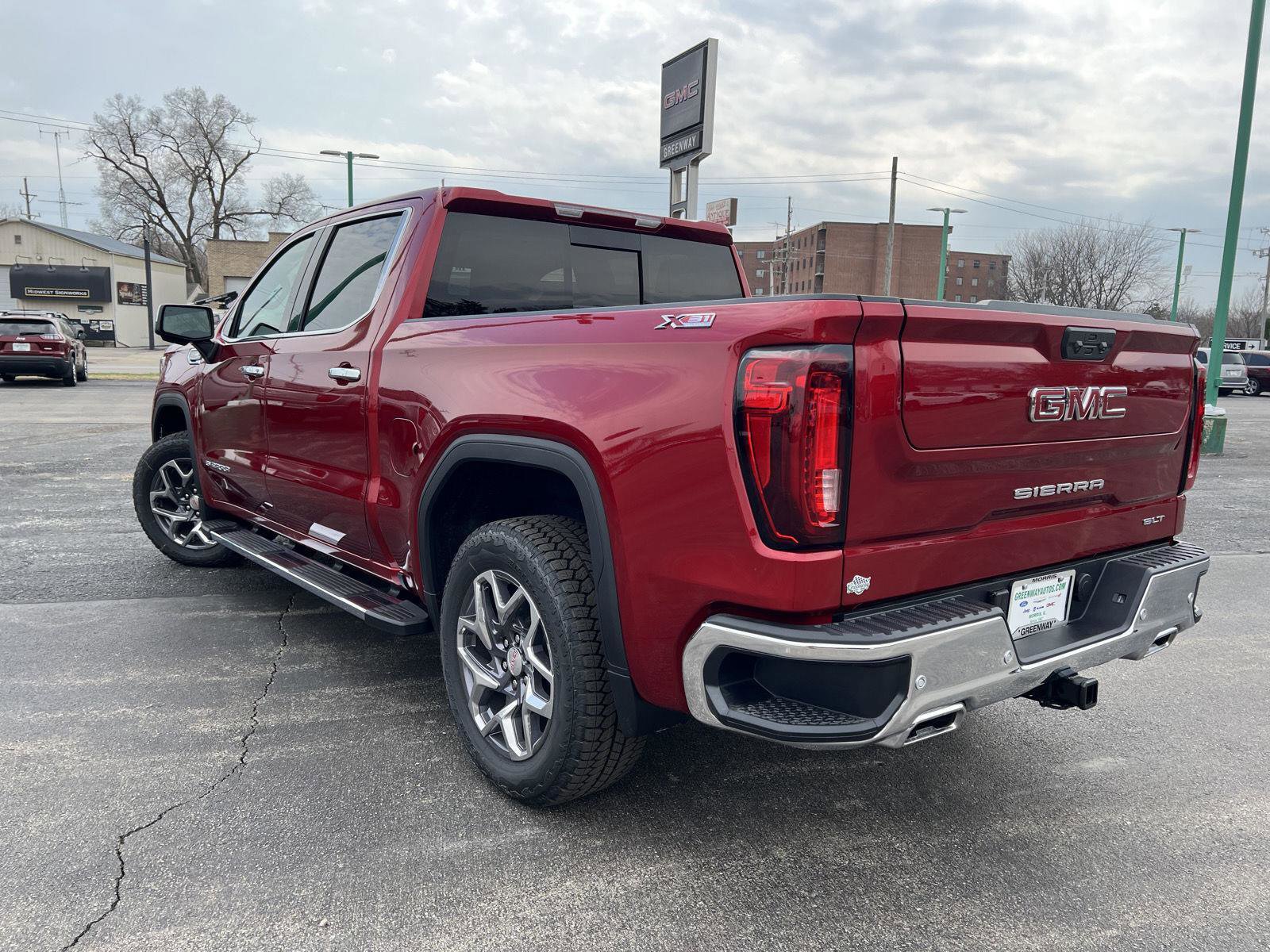 New 2026 GMC Sierra 1500 SLT image 11