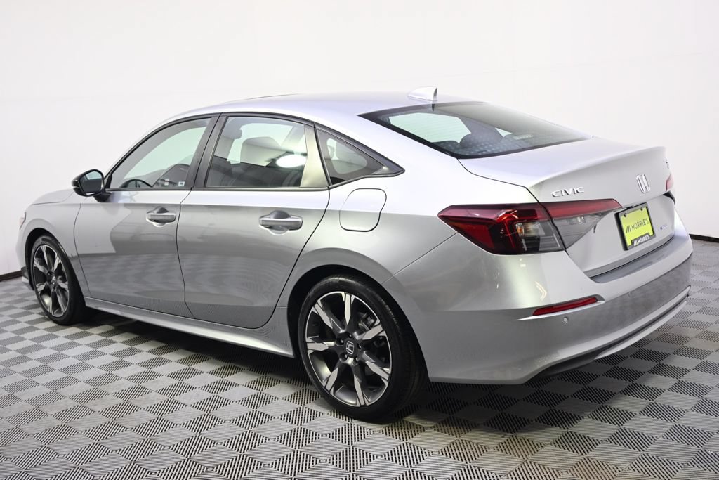 Used 2025 Honda Civic Sport Touring image 3