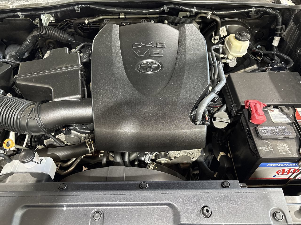 Used 2018 Toyota Tacoma TRD Off-Road w/ TRD Premium Off Road Package RWD image 26