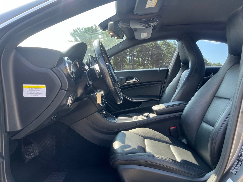 Used 2014 Mercedes-Benz CLA 250 image 16