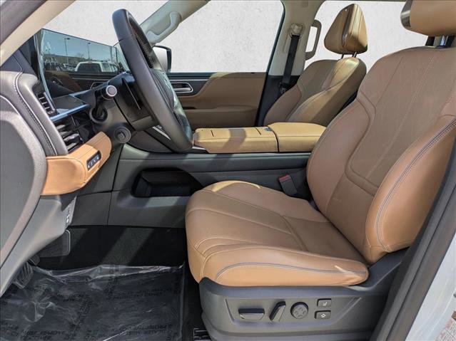 Used 2025 INFINITI QX80 Sensory w/ Exterior Package image 16