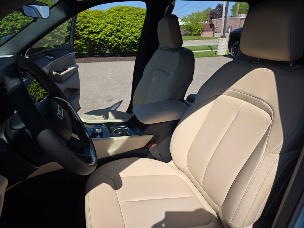 New 2026 Jeep Grand Cherokee L Limited AWD/4WD image 17