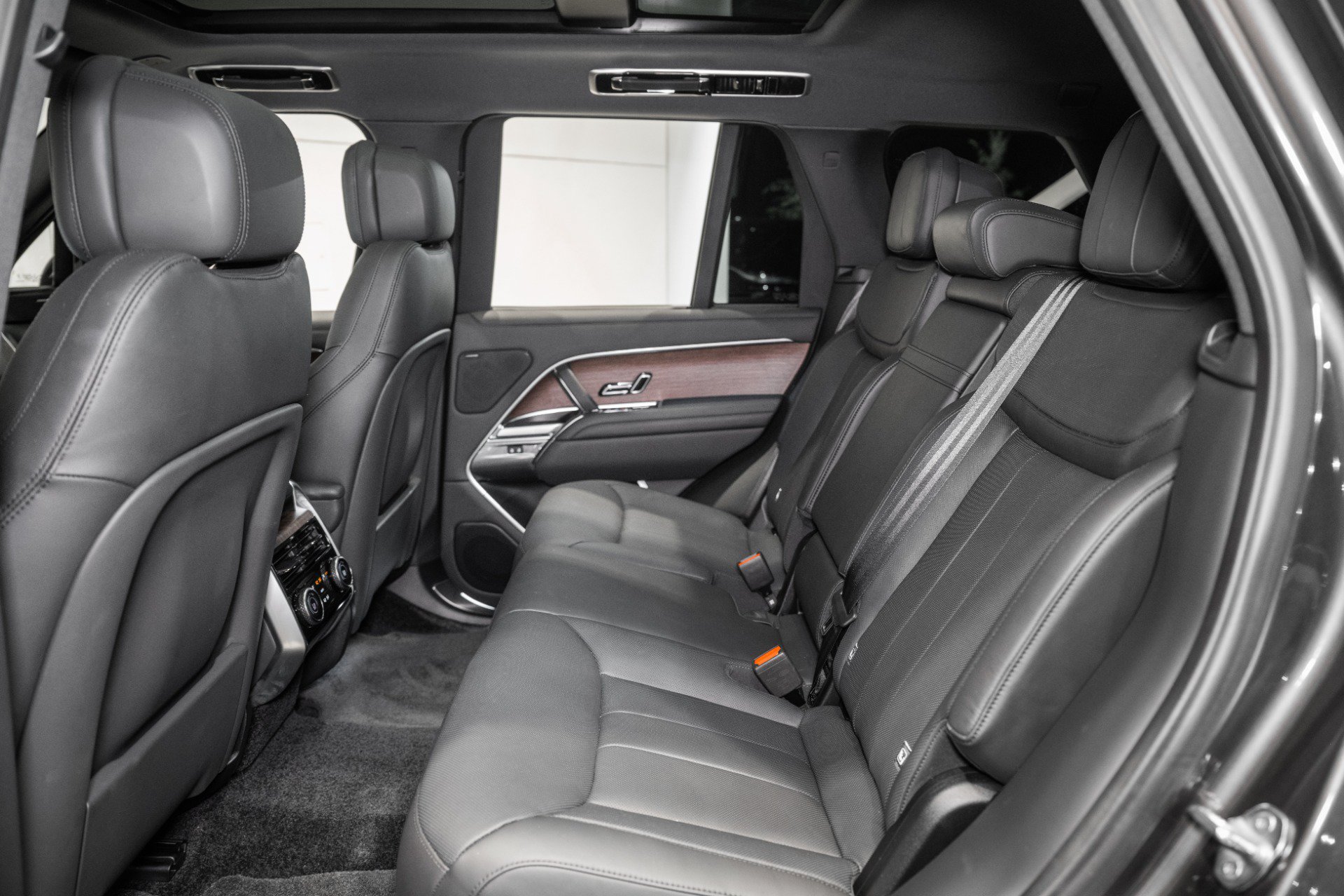 Used 2023 Land Rover Range Rover SE AWD/4WD image 19