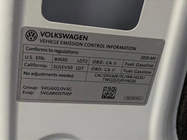 Used 2025 Volkswagen Tiguan SEL R-Line AWD/4WD image 26