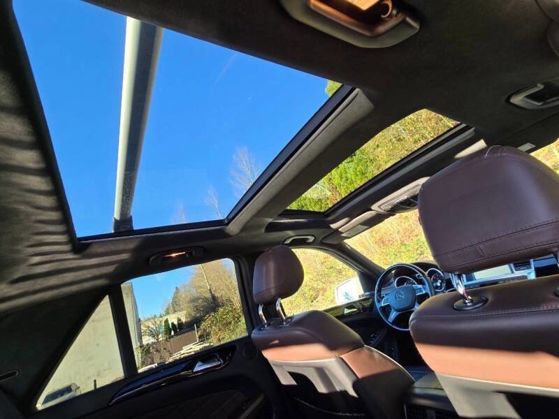 Used 2015 Mercedes-Benz ML 400 4MATIC image 15