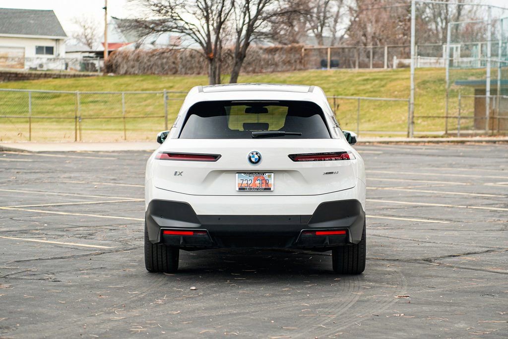Used 2025 BMW iX xDrive50 image 6