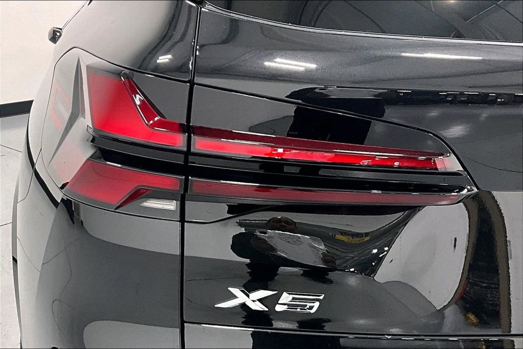 New 2026 BMW X5 xDrive40i w/ M Sport Package image 31