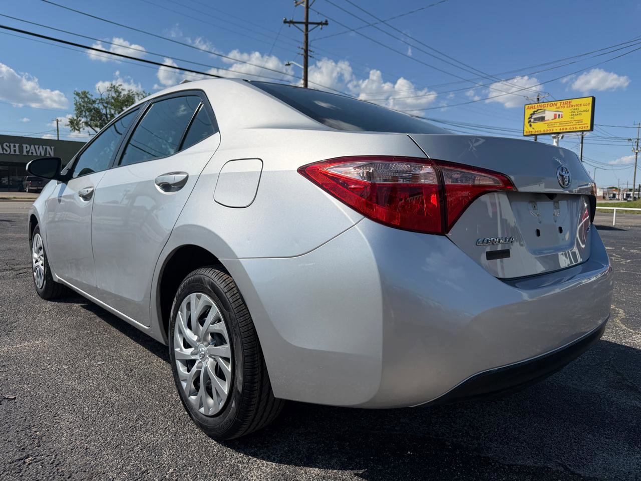 Used 2019 Toyota Corolla LE FWD image 7