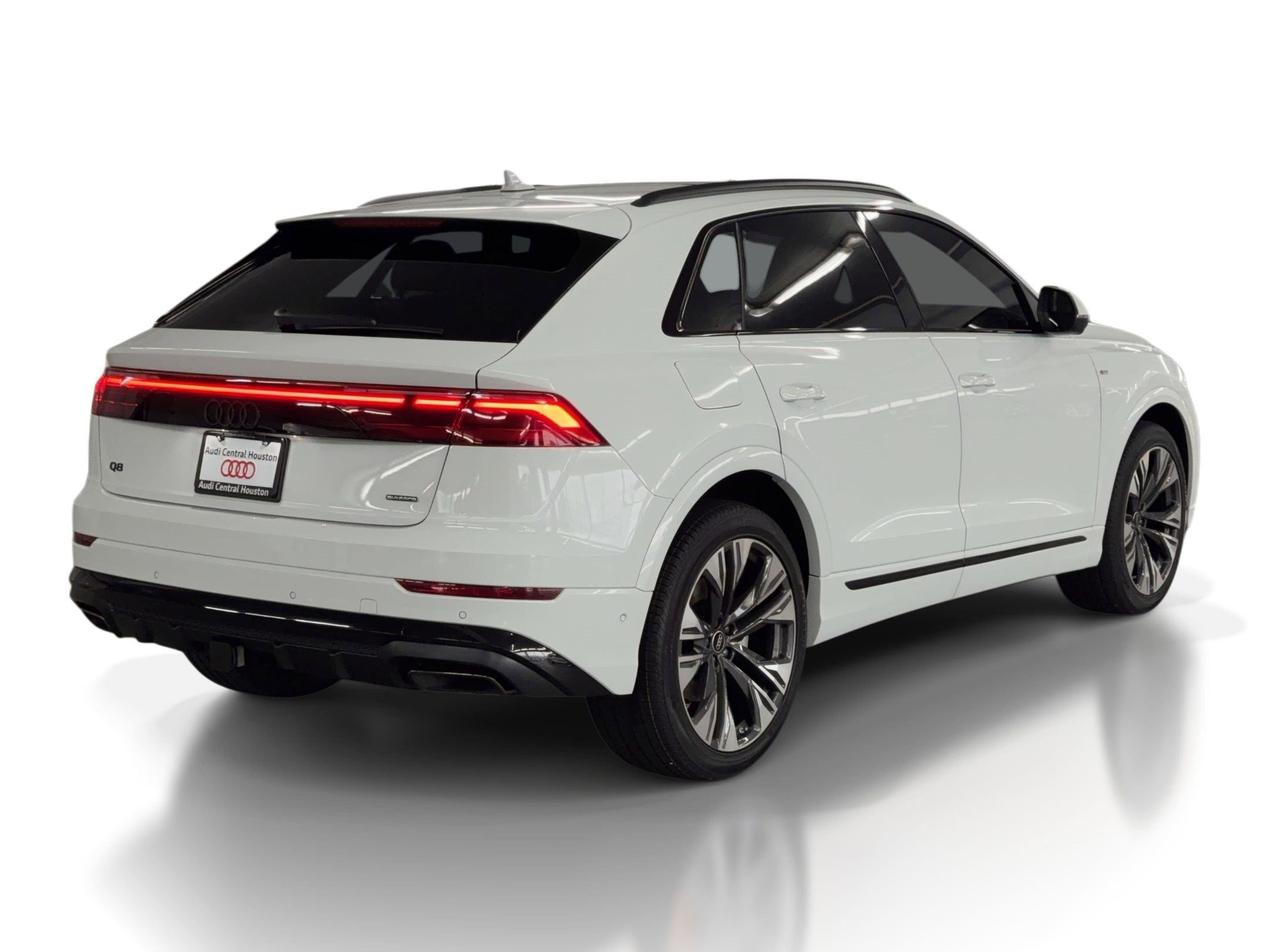 New 2026 Audi Q8 Premium Plus AWD/4WD image 9