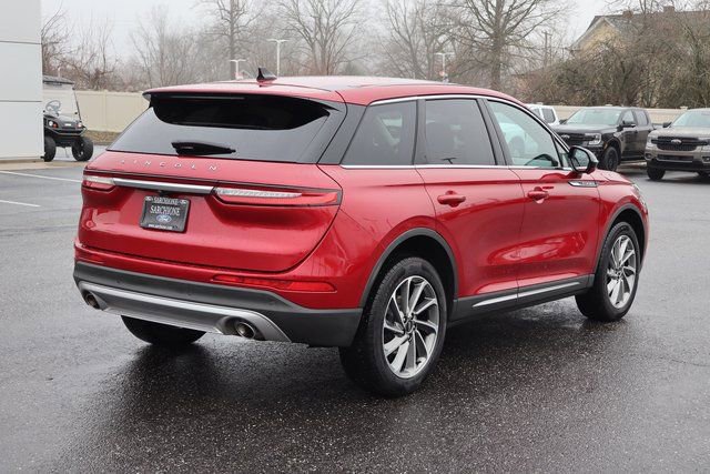 Used 2023 Lincoln Corsair AWD w/ Equipment Group 101A image 3