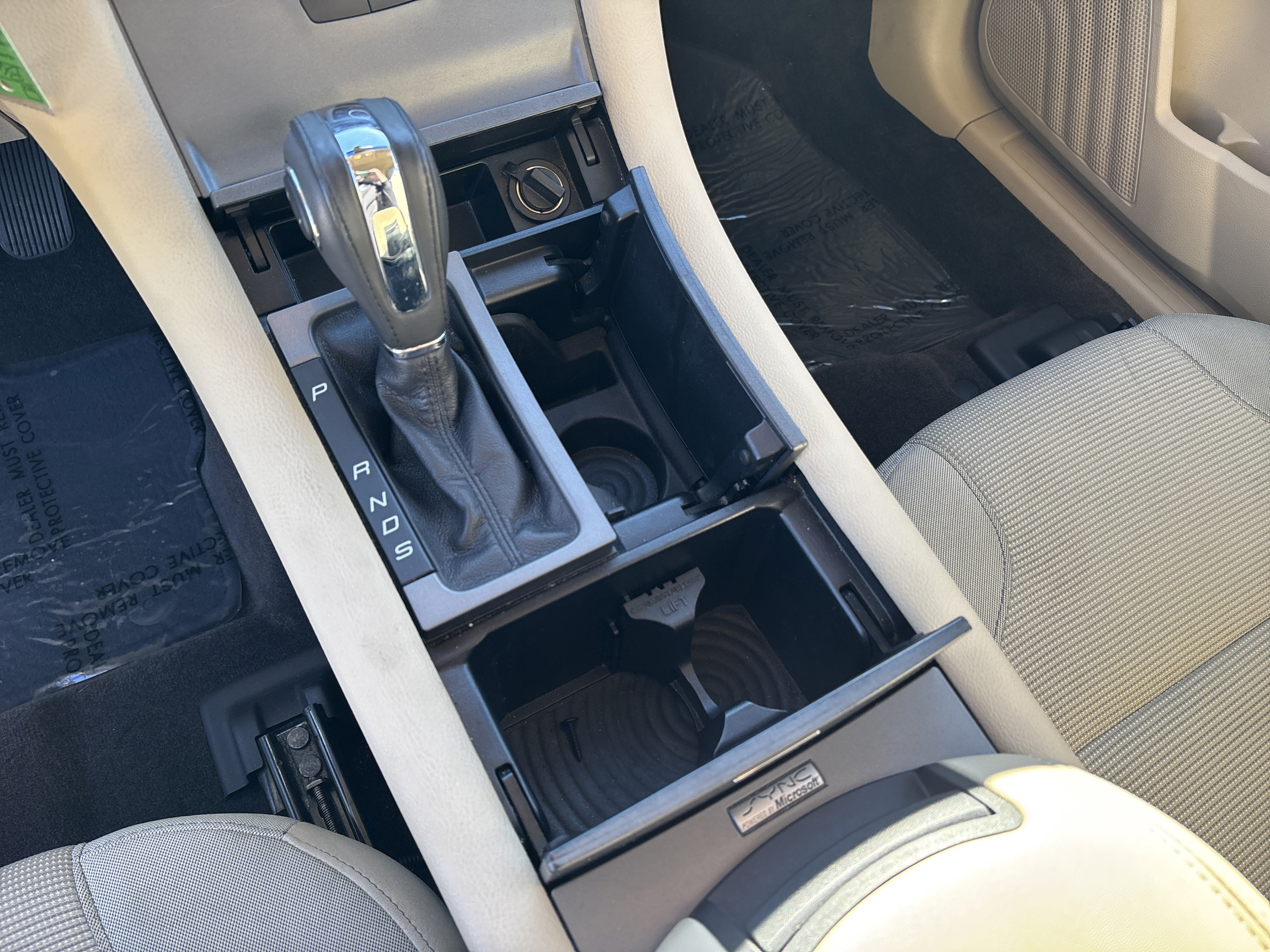Used 2013 Ford Taurus SEL FWD image 16