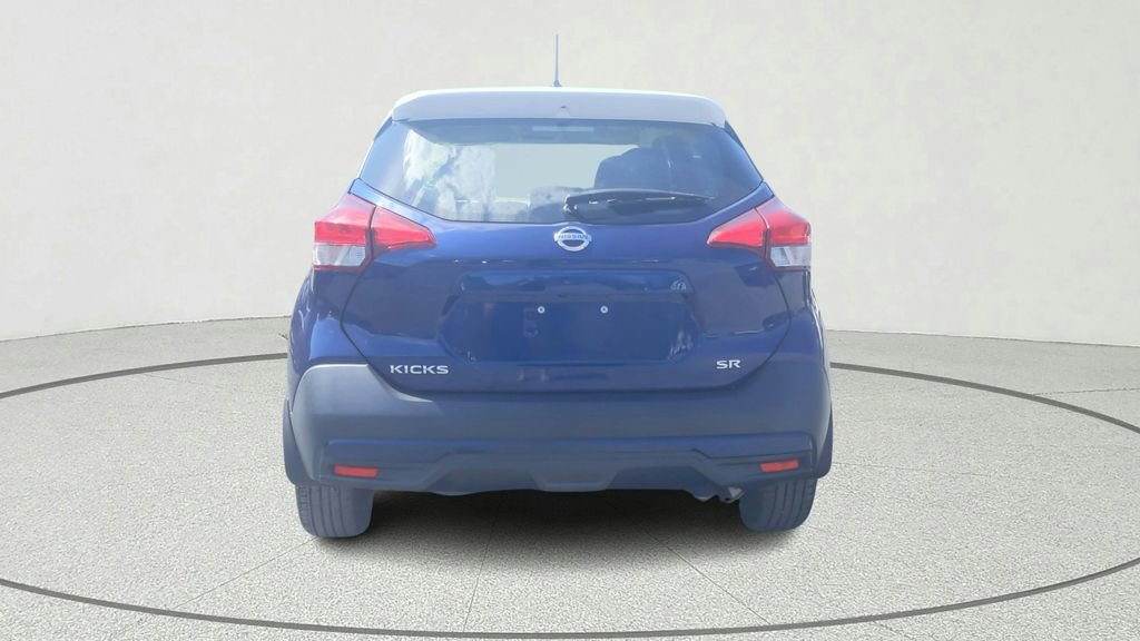Used 2019 Nissan Kicks SR w/ SR Premium Package FWD image 5