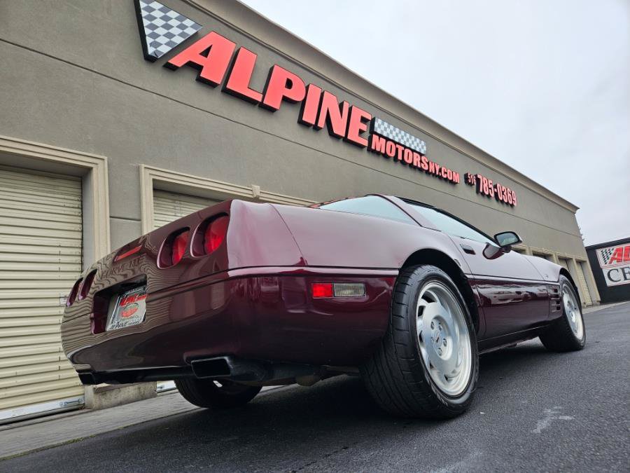 Used 1993 Chevrolet Corvette Coupe RWD image 4