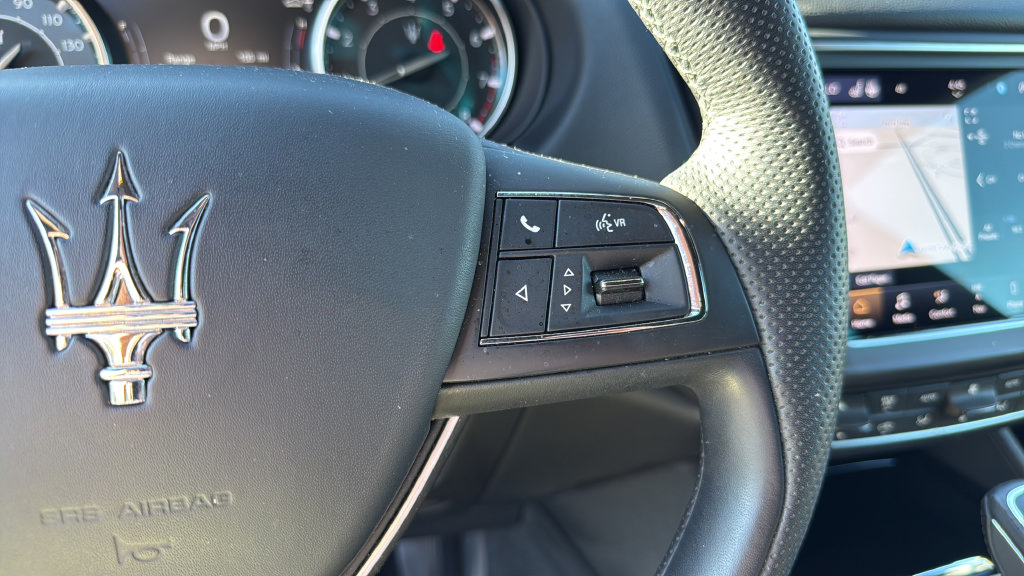 Used 2023 Maserati Levante GT AWD/4WD image 38