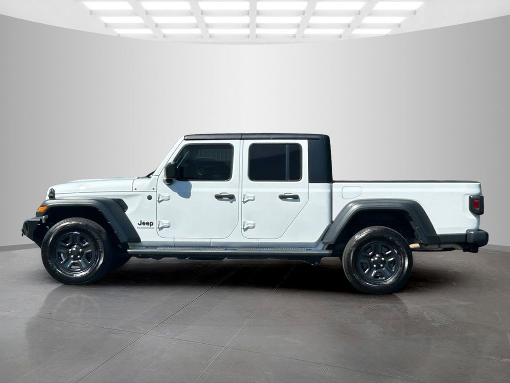 Used 2024 Jeep Gladiator Sport AWD/4WD image 2